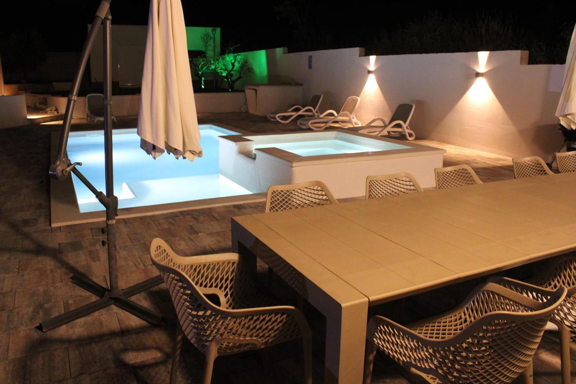PUY Holiday House Emjalemi מראה חיצוני תמונה